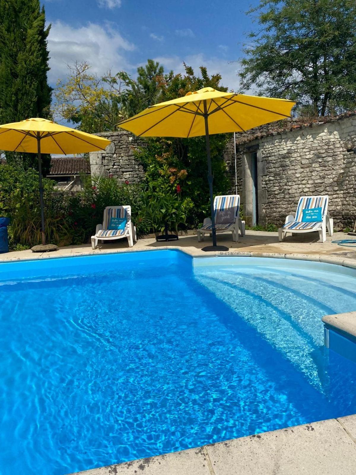 Les Coindries Villa Faye-la-Vineuse Buitenkant foto