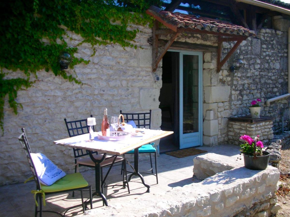 Les Coindries Villa Faye-la-Vineuse Buitenkant foto